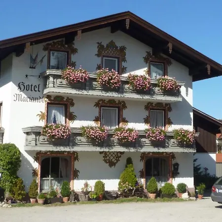 Mariandl Guest house 3*